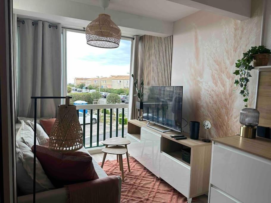 Mon Appart A La Plage, Piscine, Wifi, Tv Фронтіньян Екстер'єр фото