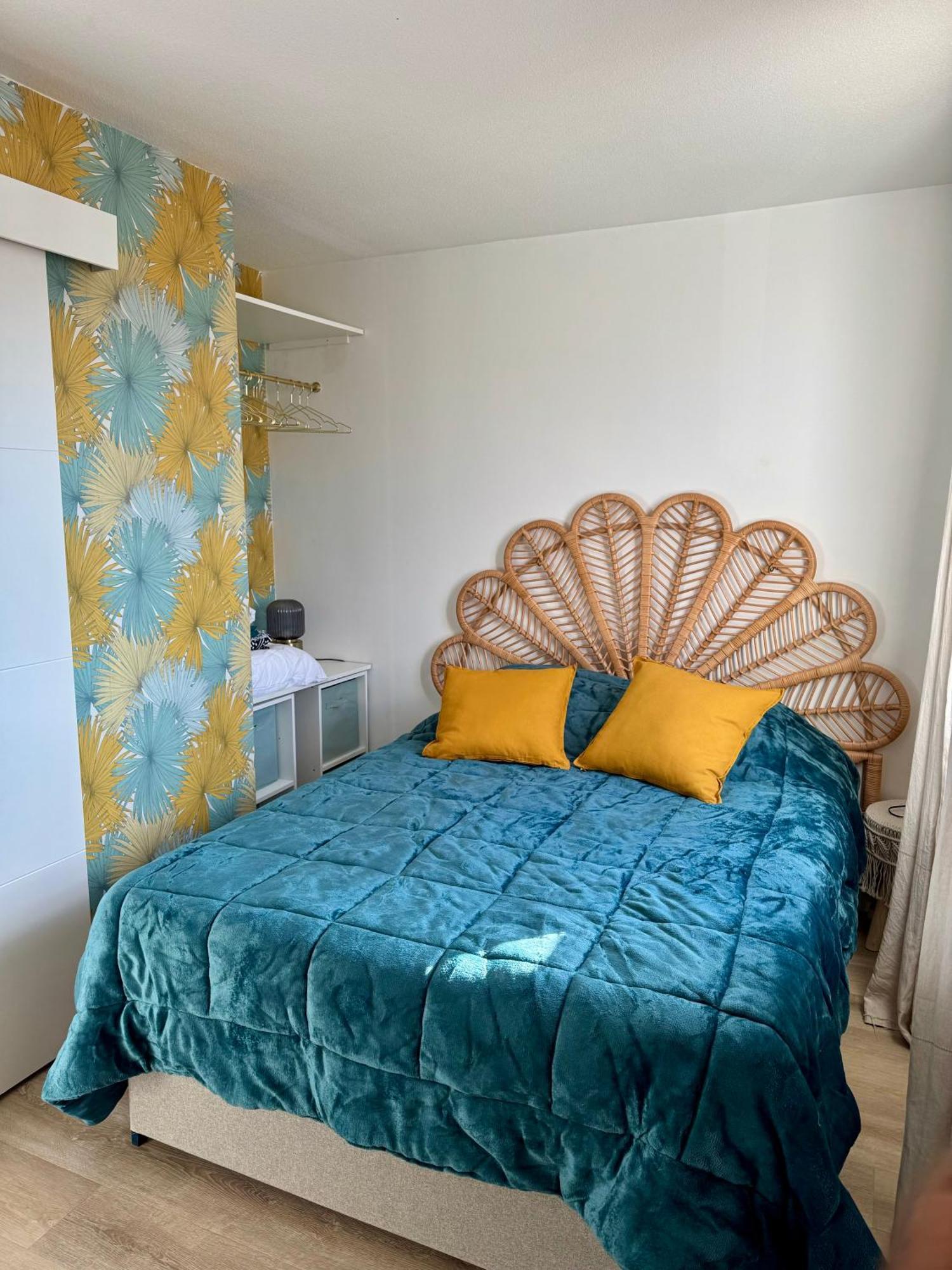 Mon Appart A La Plage, Piscine, Wifi, Tv Фронтіньян Екстер'єр фото